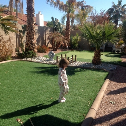 Artificial Lawn Winter Gardens, California Backyard Playground, Backyard Landscape Ideas